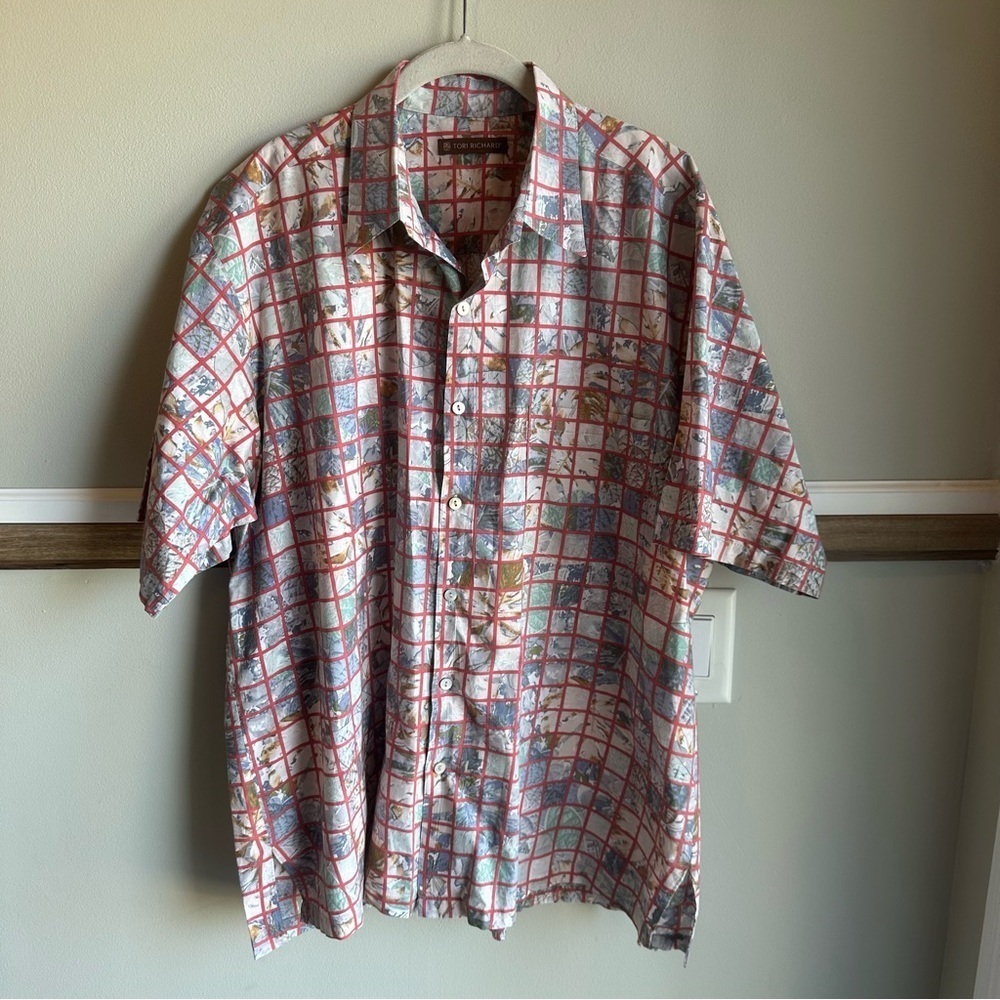 VINTAGE Tori Richard Hawaiian Floral Button Aloha Cotton Shirt​​​
